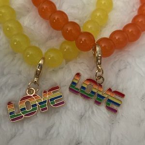 - 🏳️‍🌈 Love wins bracelet set 2 spring LOVE rainbow 🌈 beaded gIass 8mm set